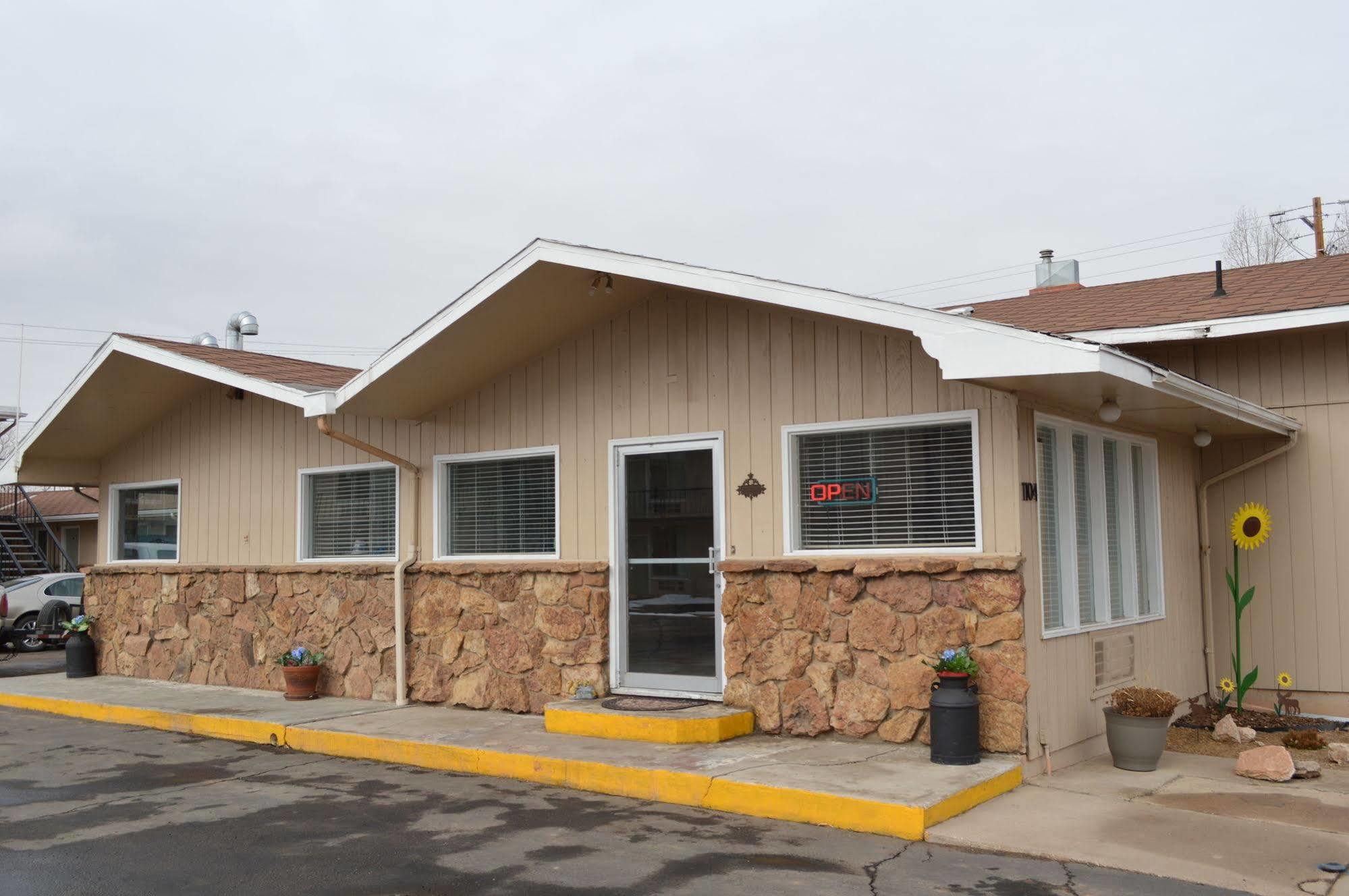 Laramie Valley Inn Exterior foto
